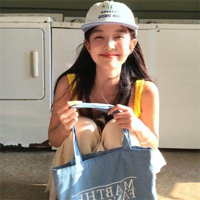 艳妇偷情封面