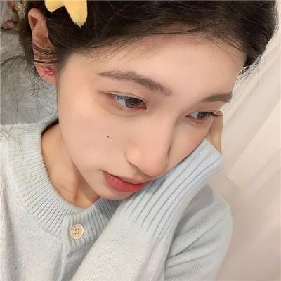 虚拟的谎言封面